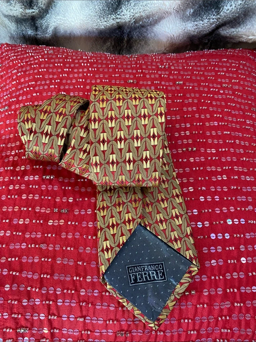 Gianfranco Ferre 💯 Silk Made in Italy 🇮🇹 Stunning Luxurious Rare Tie